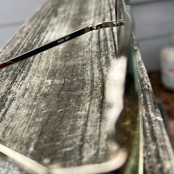 Desi PerkinsXQuay Gold High Key Sunglasses, (1st edition, Discontinued) - Picture 3 of 15